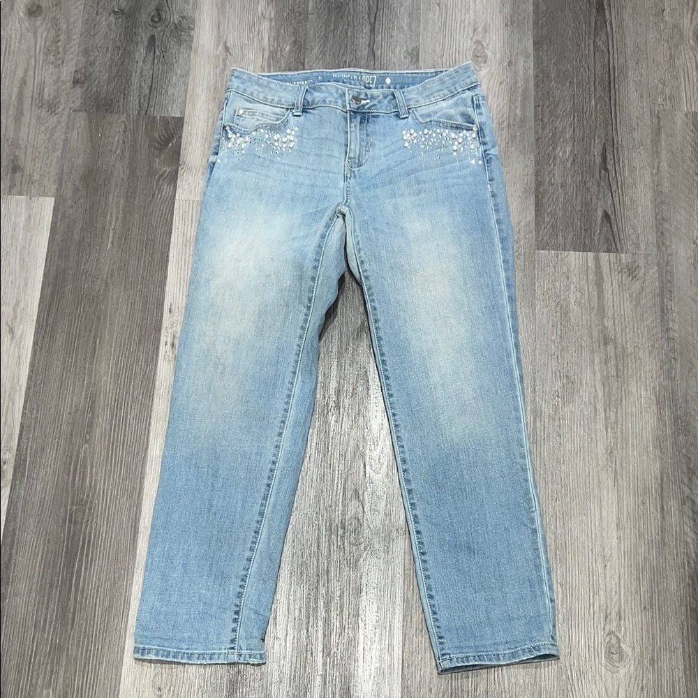 Jennifer Lopez Boyfriend Capri Jeans with with Pearl/Crystal Details, Size 4
